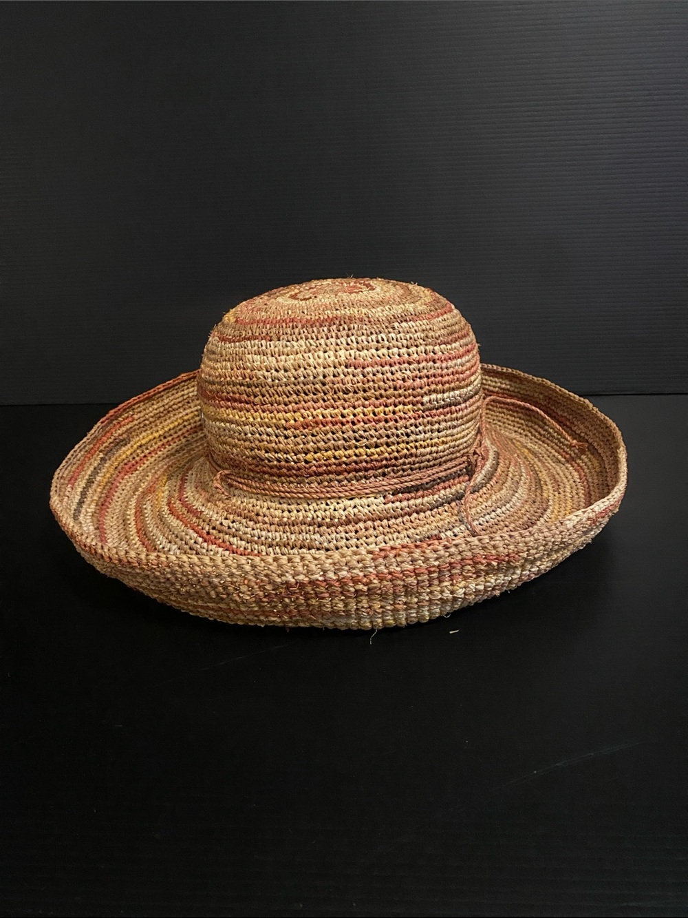 Helen Kaminski Multicolor Straw Sun Hat - Natural Tan w/Warm Accents 100% Raffia